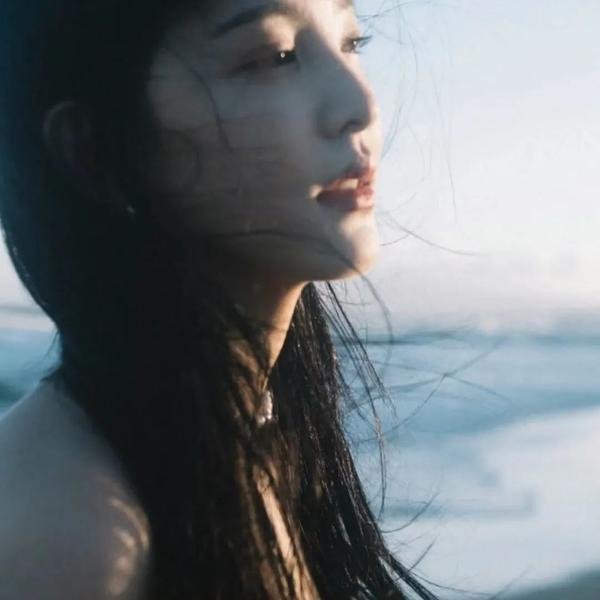 海军陆战队员海报